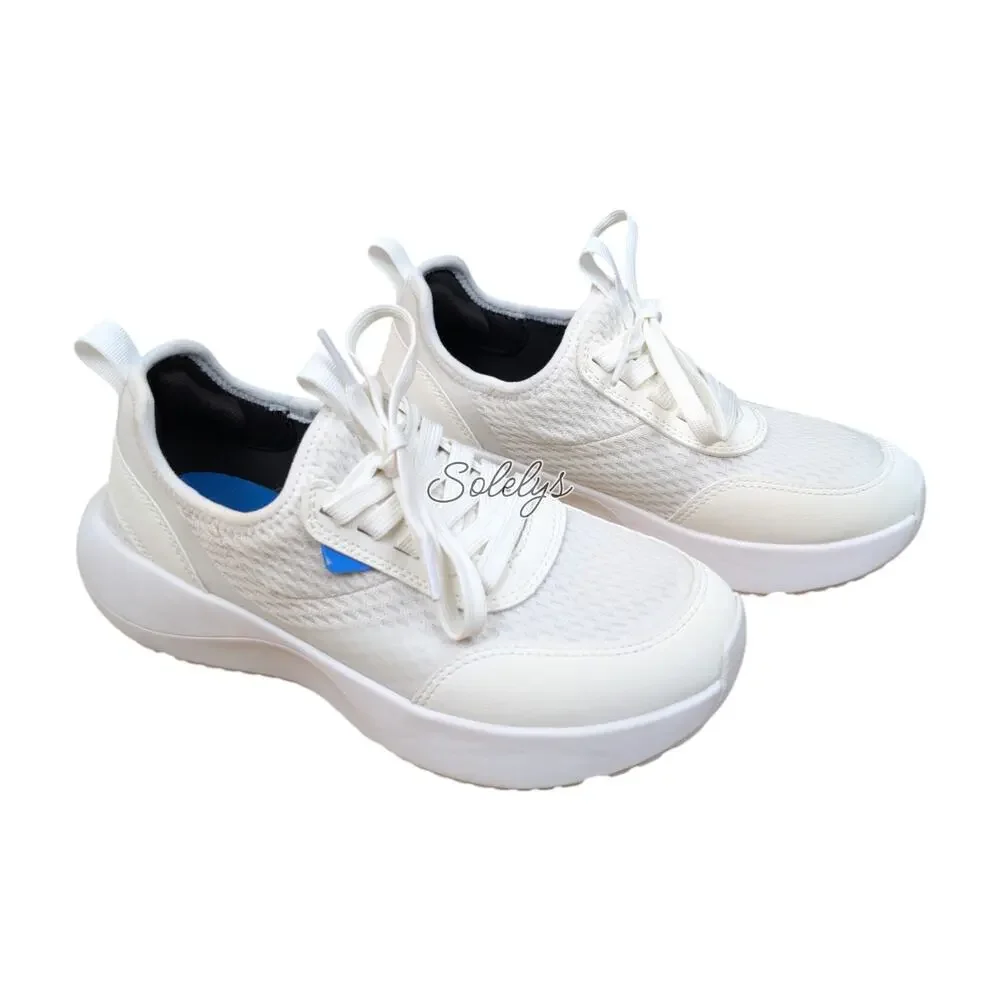 Vessi Pacific Womens 7 White Waterproof DymaTex Knit Lace Up Lightweight Sneaker